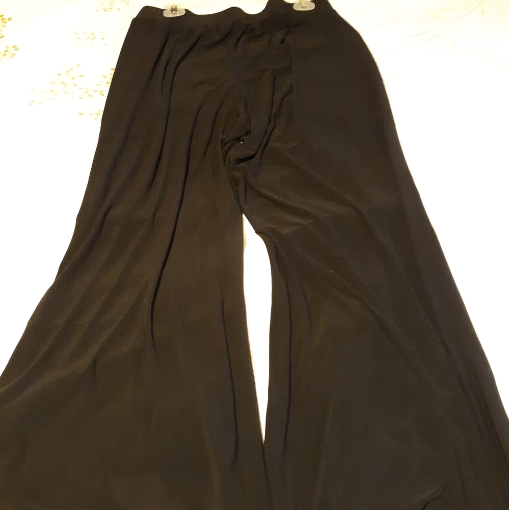 Loose flowing pants/capris